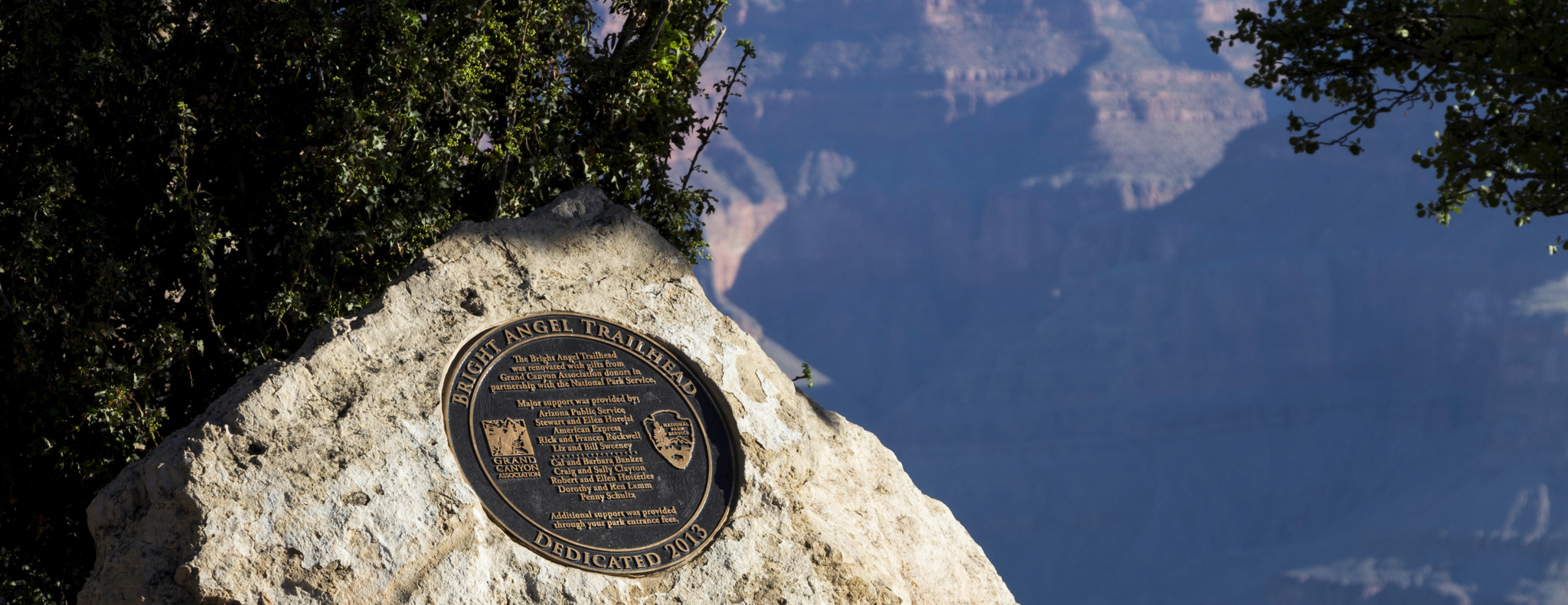 File:Grand Canyon Nat. Park, Bright Angel Trailhead Near